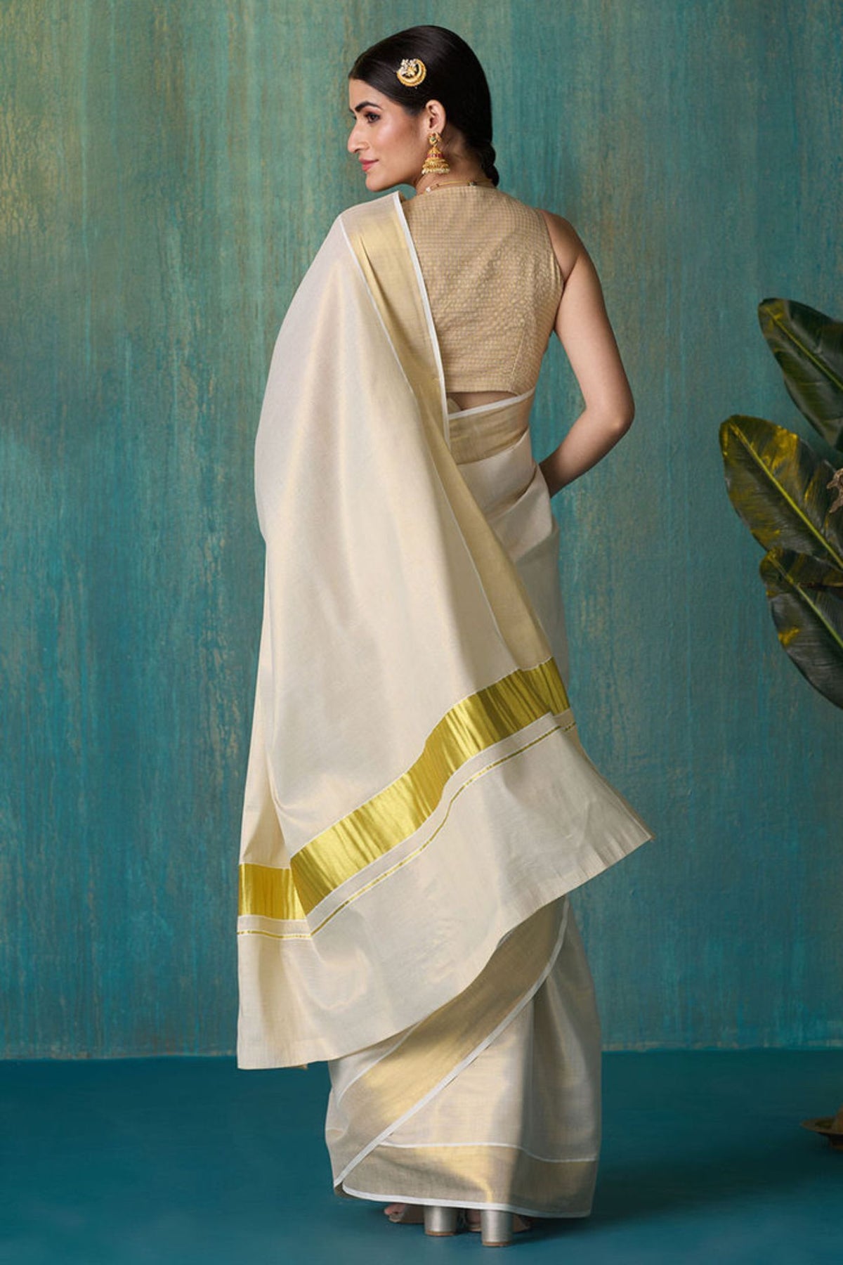 DhevStylish Women's Kerala Kasavu Golden Tissue Plain Saree with Running Blouse | Saree length: 6.25 Meters | Blouse: Running Blouse only