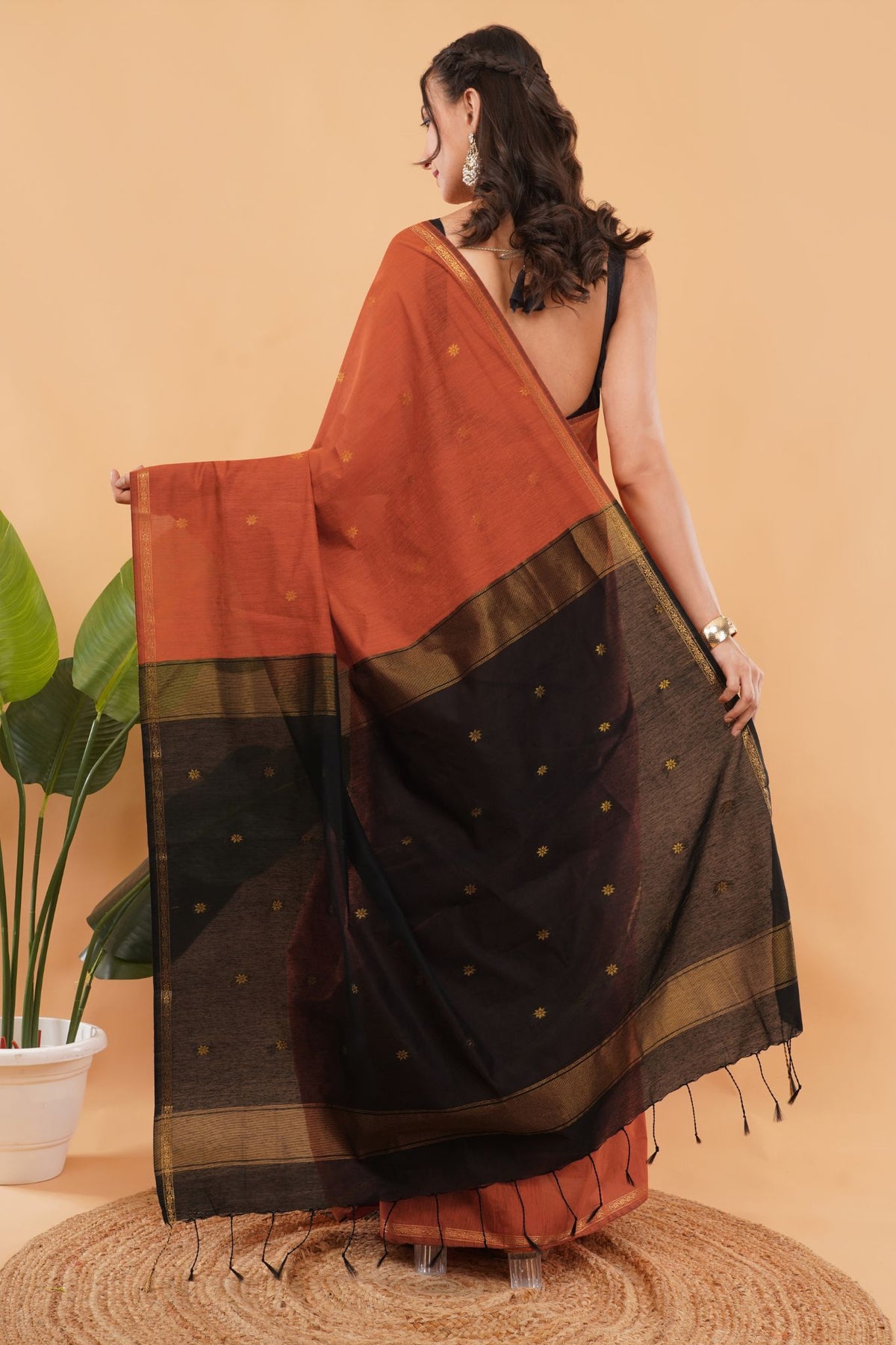 DhevStylish Maheshwari Cotton Saree for Women | cotton Soft Lightweight Cotton Saree with Gold Zari Border & Running Blouse Piece | Traditional Handloom Style Ethnic Saree | 6.25 Meter